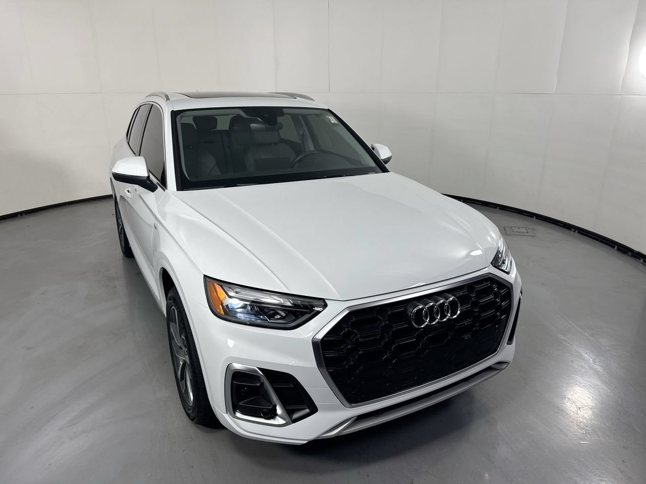 Used 2024 Audi Q5 2.0T Premium Plus AWD/4WD image 33