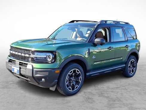 New 2025 Ford Bronco Sport Outer Banks w/ Outer Banks Tech Package+ AWD/4WD image 2