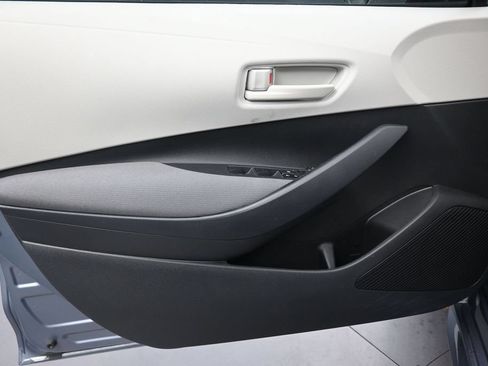 Used 2023 Toyota Corolla LE FWD image 11
