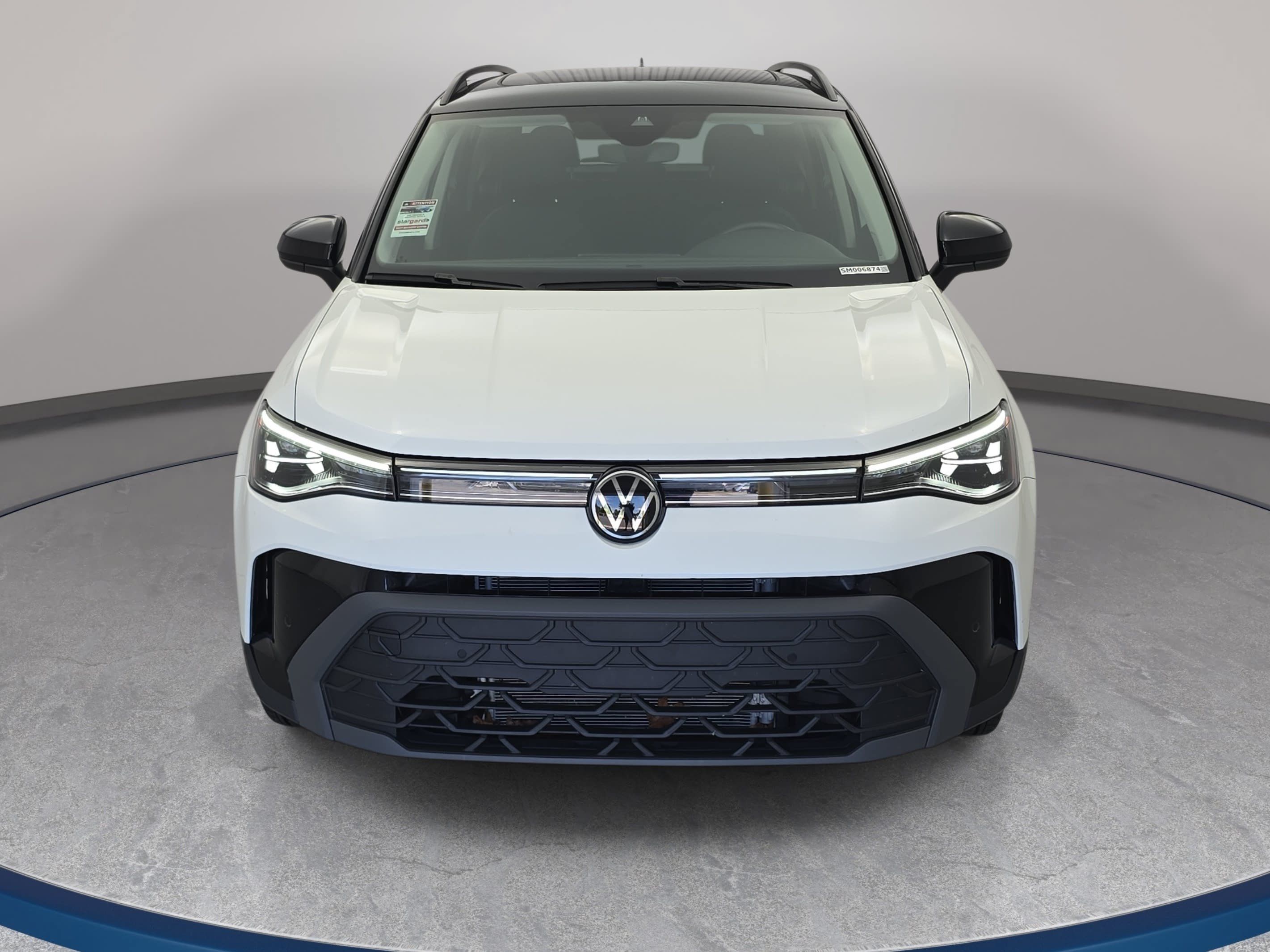 Certified 2025 Volkswagen Taos SE FWD image 2