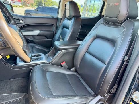 Used 2018 Chevrolet Colorado ZR2 w/ ZR2 Midnight Special Edition AWD/4WD image 13