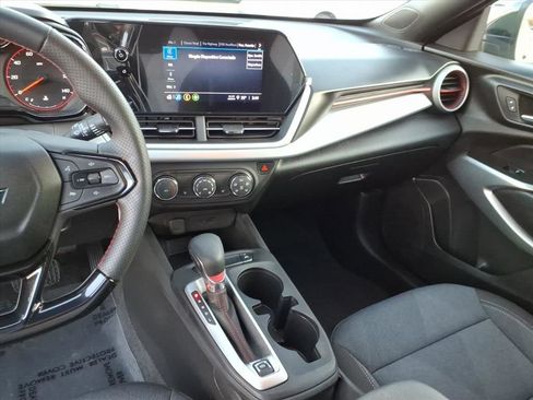 Used 2024 Chevrolet Trax RS w/ Driver Confidence Package image 12