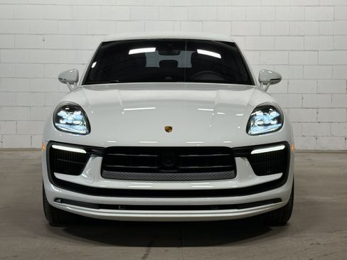 Certified 2026 Porsche Macan S AWD/4WD image 9