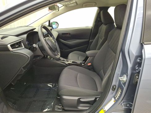 Used 2022 Toyota Corolla LE FWD image 11