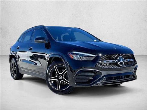 Used 2025 Mercedes-Benz GLA 250 image 12