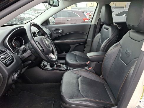 Used 2020 Jeep Compass Limited w/ Premium Lighting Group image 13