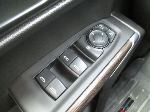 Used 2021 Chevrolet Silverado 1500 RST w/ Bed Protection Package AWD/4WD image 31