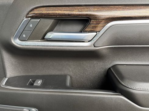 Used 2022 GMC Sierra 1500 Elevation image 16