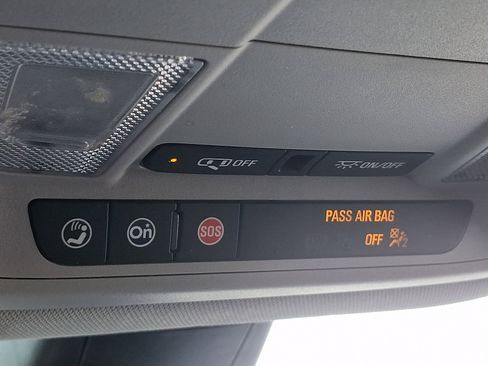 Used 2023 GMC Acadia SLE w/ Driver Convenience Package FWD image 26