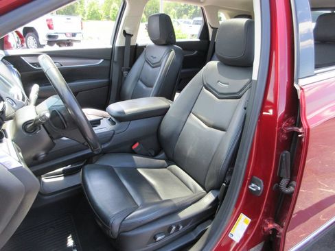 Used 2018 Cadillac XT5 Premium Luxury FWD image 21