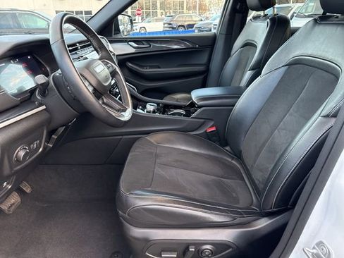 Certified 2022 Jeep Grand Cherokee Altitude image 22