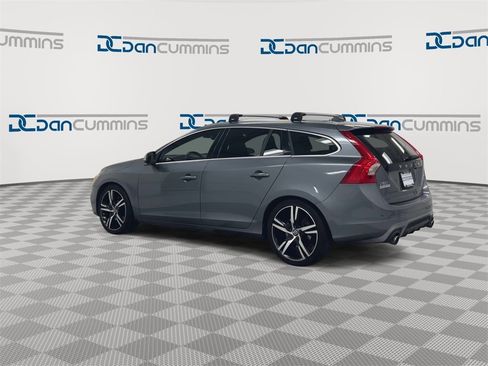 Used 2017 Volvo V60 T6 R-Design Platinum image 6