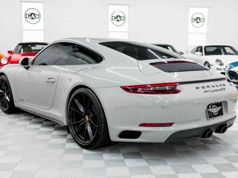 Used 2018 Porsche 911 Carrera GTS RWD image 9