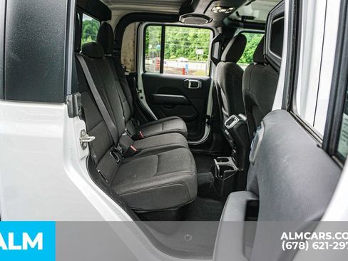 Used 2023 Jeep Gladiator Overland AWD/4WD image 22
