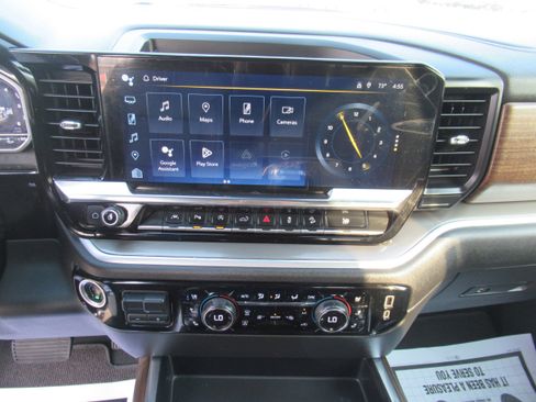 Used 2022 Chevrolet Silverado 1500 High Country w/ LPO, Dark Essentials Package image 13