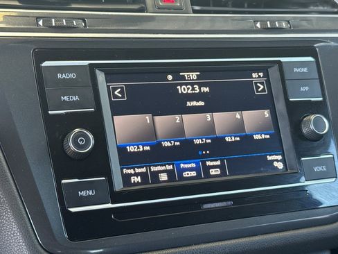 Used 2021 Volkswagen Tiguan S image 18