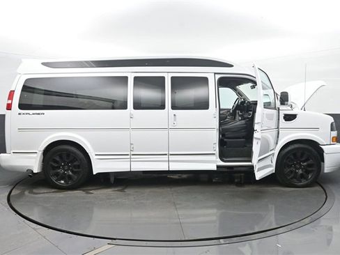Used 2022 GMC Savana 2500 Explorer Conversion Van image 42