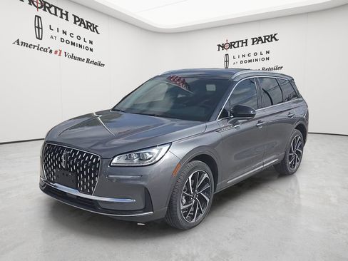 Used 2024 Lincoln Corsair Reserve w/ Equipment Group 201A FWD image 1