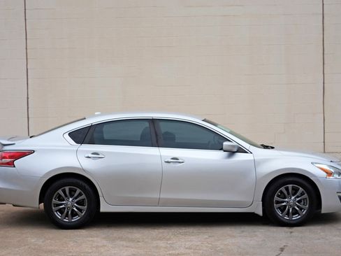 Used 2015 Nissan Altima 2.5 S w/ Special Edition Package FWD image 47