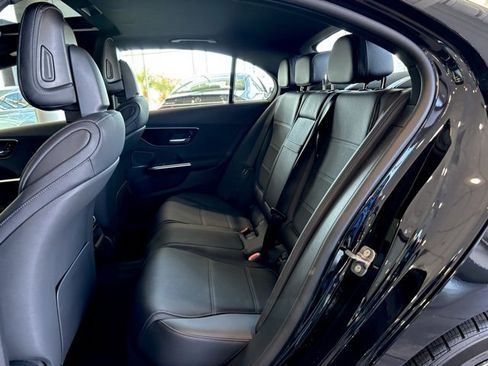 Used 2025 Mercedes-Benz C 300 Sedan image 25