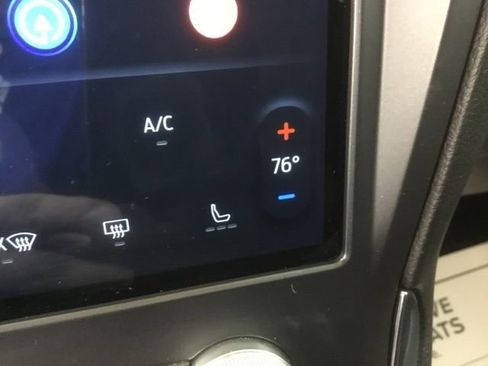 Used 2022 Ford Edge Titanium w/ Equipment Group 301A image 31