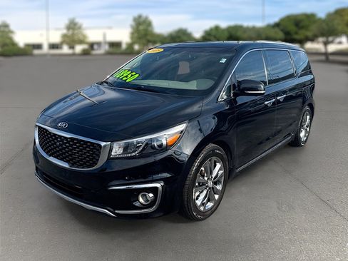 Used 2018 Kia Sedona SX Limited image 3