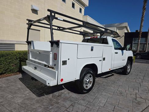 Used 2018 Chevrolet Silverado 2500 W/T w/ WT Convenience Package image 3