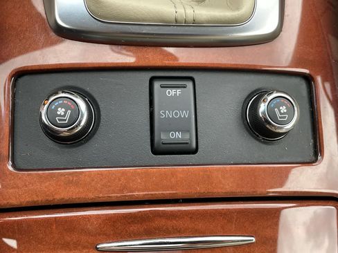Used 2015 INFINITI QX70 AWD w/ Premium Package image 31