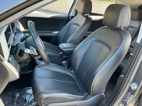 Used 2023 Hyundai Ioniq 5 SEL image 17