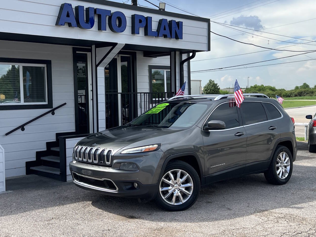 Used 2016 Jeep Cherokee Limited FWD image 1