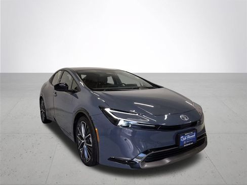 Used 2024 Toyota Prius Limited w/ Limited Premium Package AWD/4WD image 4