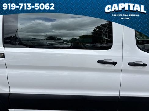 Used 2025 Ford Transit 250 Low Roof w/ Exterior Upgrade Package RWD image 17