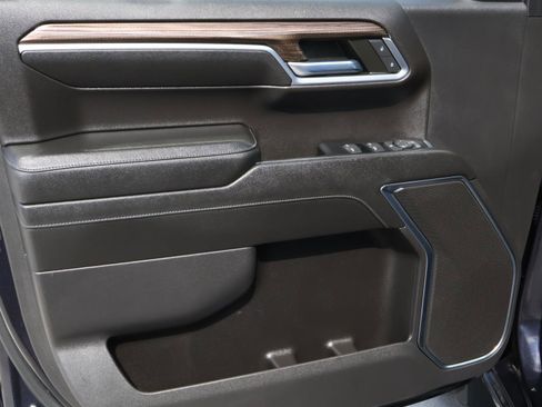 Used 2023 GMC Sierra 1500 Elevation image 50