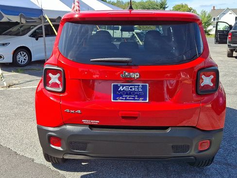 Certified 2023 Jeep Renegade Latitude image 5