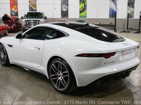Used 2018 Jaguar F-TYPE R-Dynamic AWD/4WD image 4