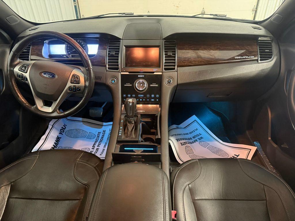 Used 2013 Ford Taurus Limited FWD image 2