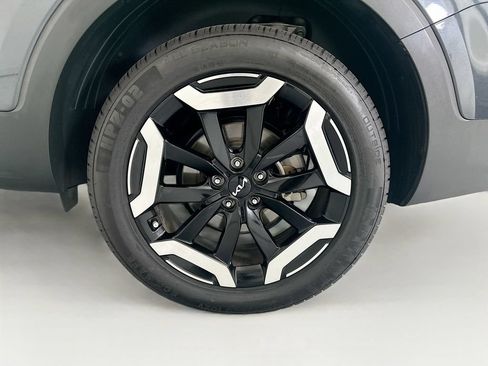 Used 2024 Kia Telluride S FWD image 30
