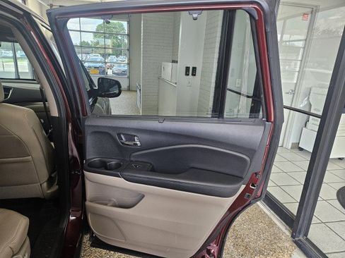 Used 2021 Honda Pilot EX-L image 17