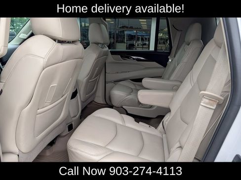Used 2018 Cadillac Escalade Luxury AWD/4WD image 26