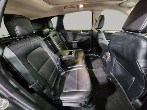 Used 2020 Ford Escape SEL image 34