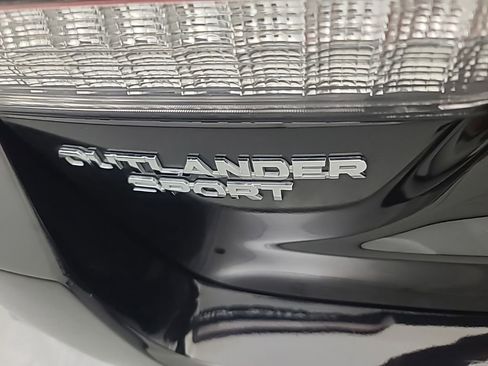 Used 2024 Mitsubishi Outlander Sport SE image 10