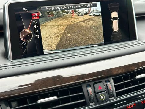 Used 2014 BMW X5 xDrive50i image 25