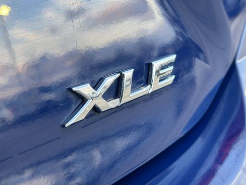Used 2025 Toyota Camry XLE image 9
