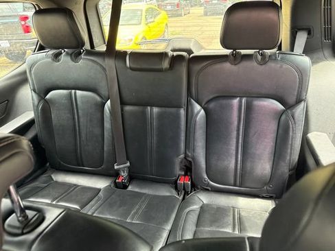 Used 2022 Jeep Wagoneer Series III AWD/4WD image 22