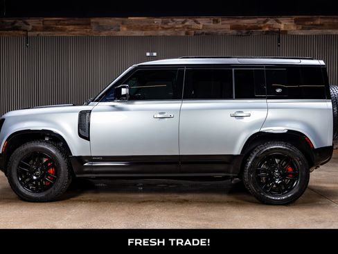 Used 2023 Land Rover Defender 110 X image 5