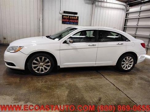 Used 2014 Chrysler 200 Limited w/ Sun/Sound Group FWD image 5