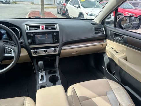 Used 2017 Subaru Outback 2.5i Limited w/ Popular Package #5 image 23