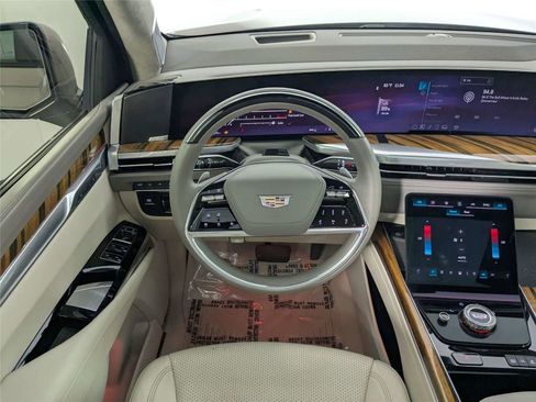 Used 2025 Cadillac Escalade Sport Platinum w/ LPO, Floor Liner Package AWD/4WD image 48