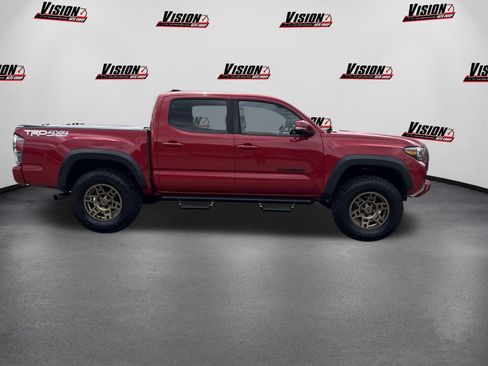 Used 2021 Toyota Tacoma TRD Off-Road w/ Technology Package AWD/4WD image 4