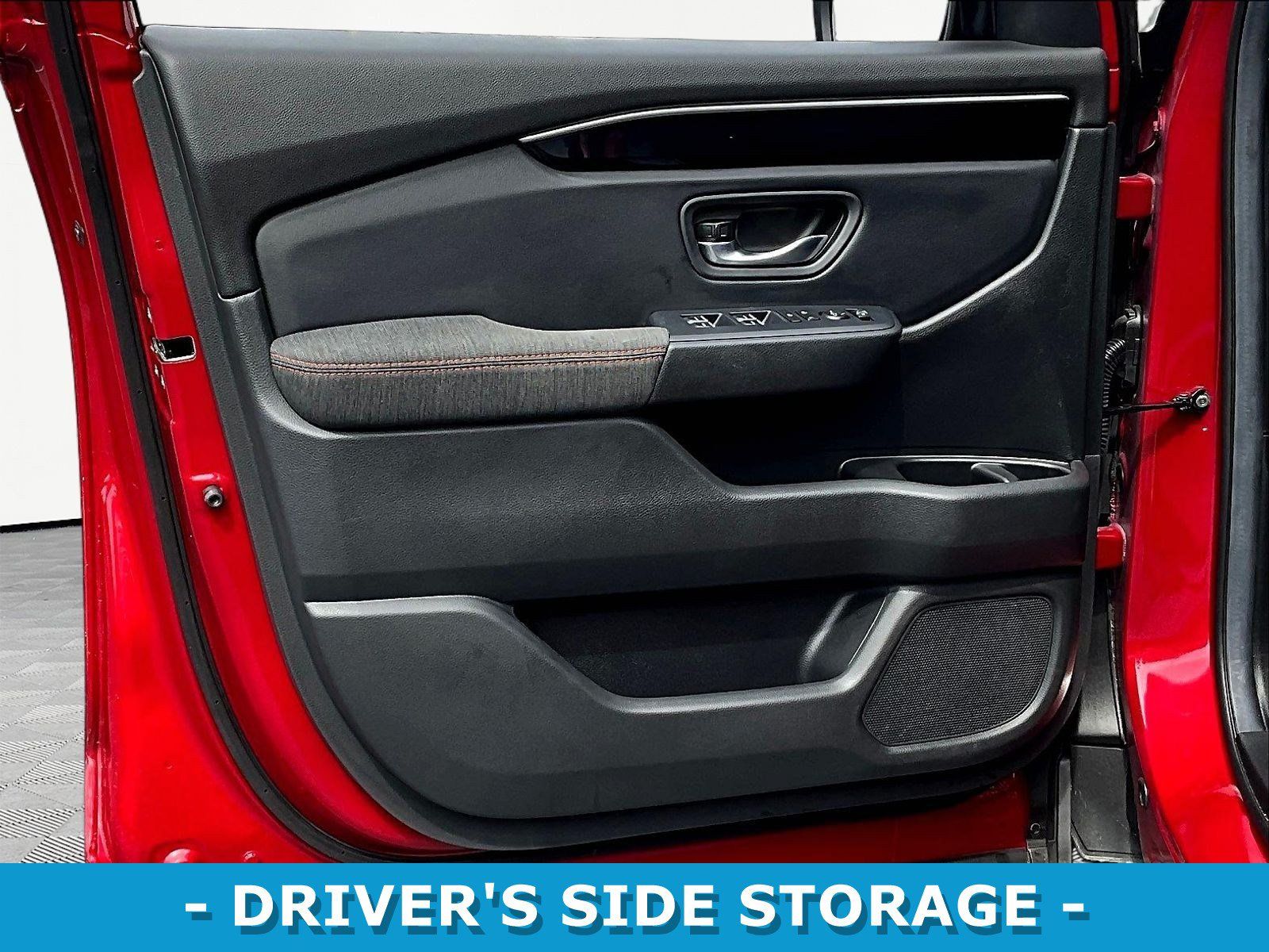 Used 2025 Honda Pilot Sport image 20